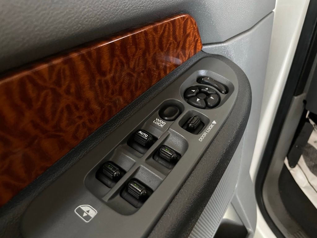 Used 2007 Dodge Ram 3500 Truck Laramie image 31