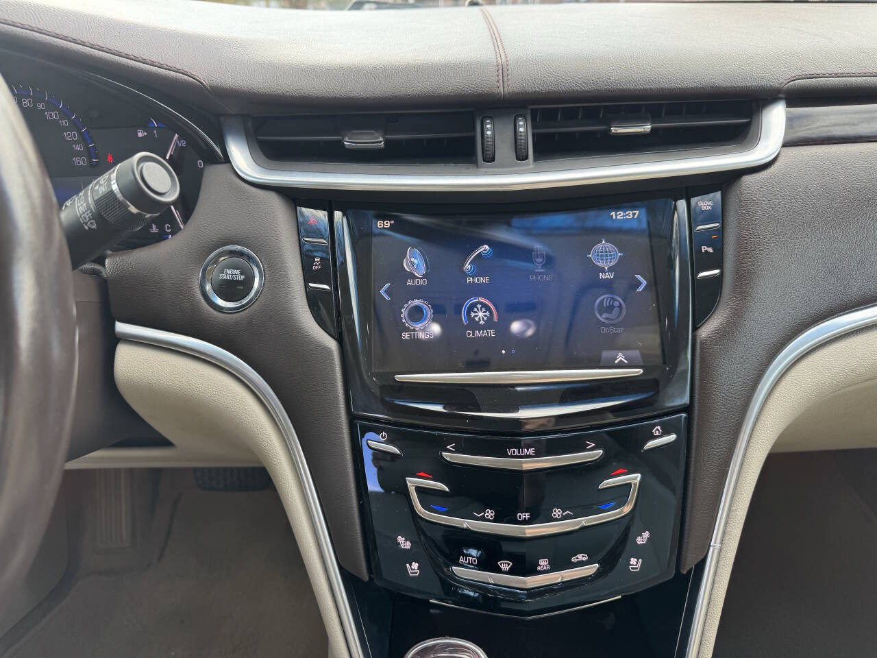 Used 2014 Cadillac XTS Luxury image 25