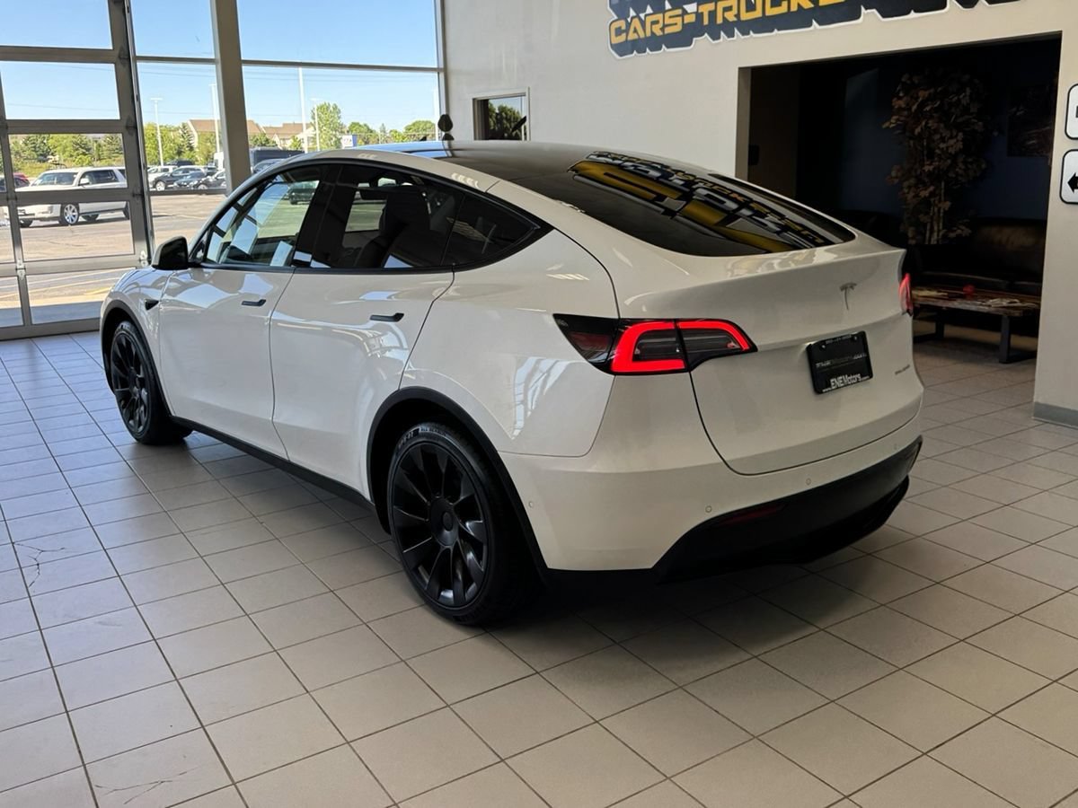 Used 2021 Tesla Model Y Long Range AWD/4WD image 87
