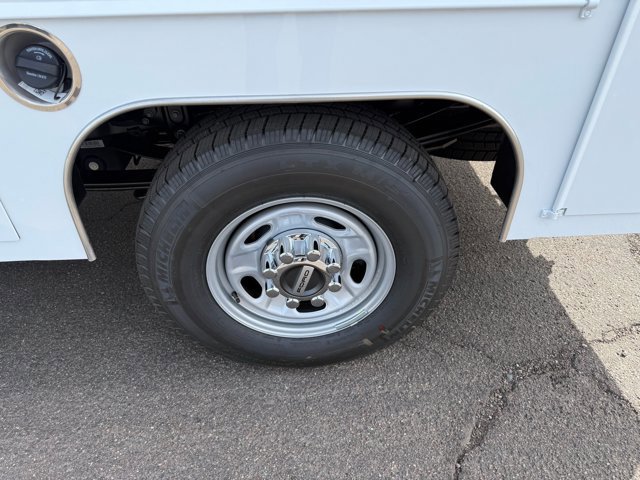 New 2026 Ford F250 XL w/ XL Chrome Package image 26