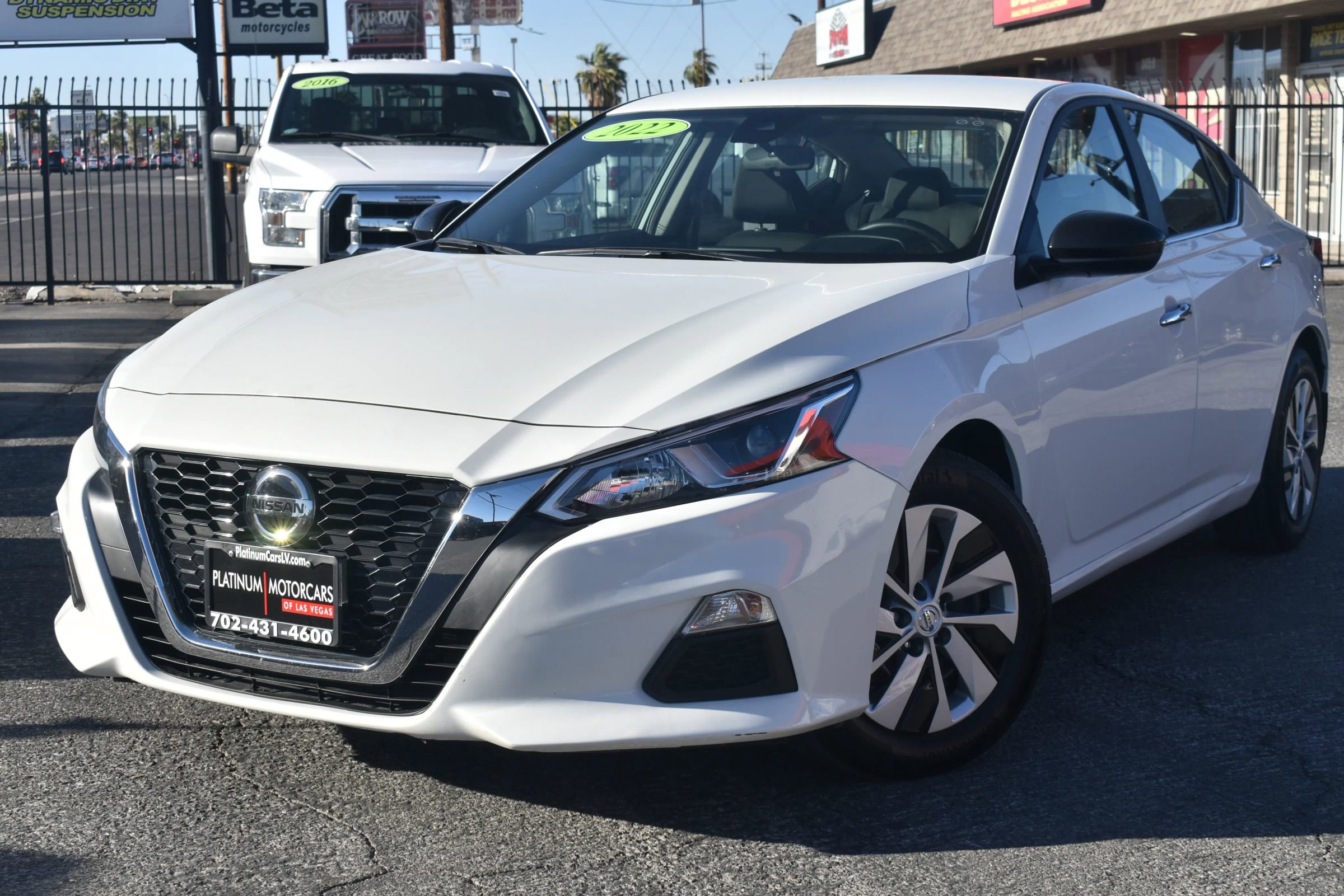 Used 2022 Nissan Altima 2.5 S image 3