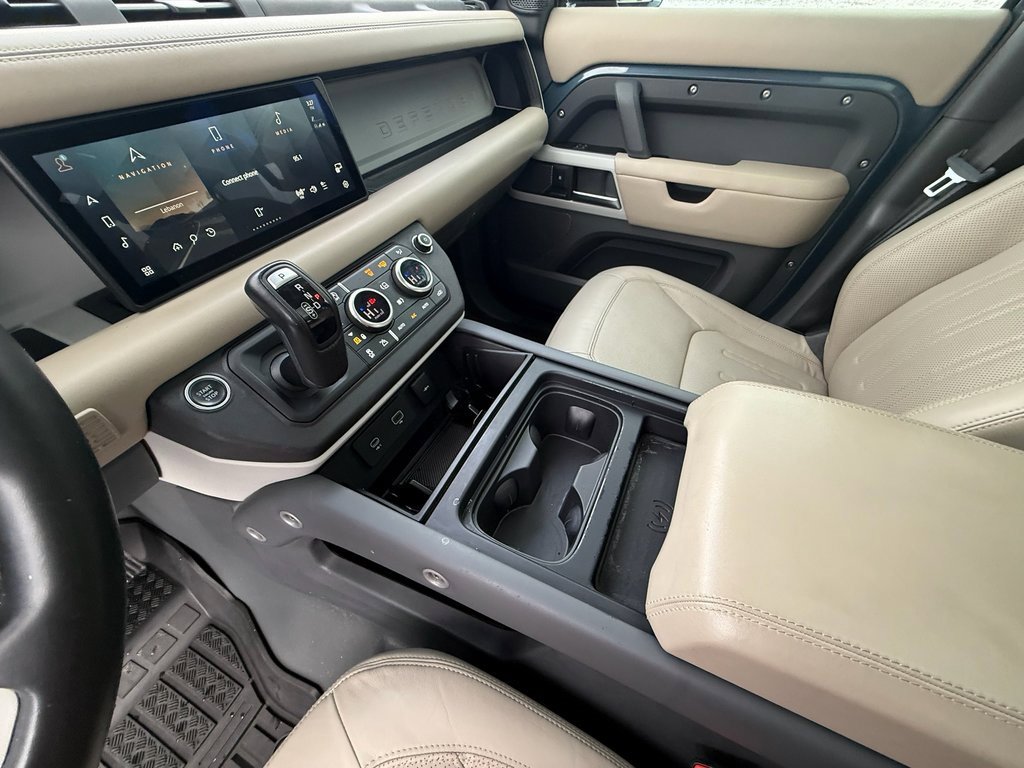 Used 2020 Land Rover Defender 110 HSE image 18