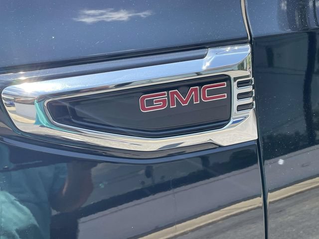 Used 2025 GMC Yukon XL Elevation AWD/4WD image 5