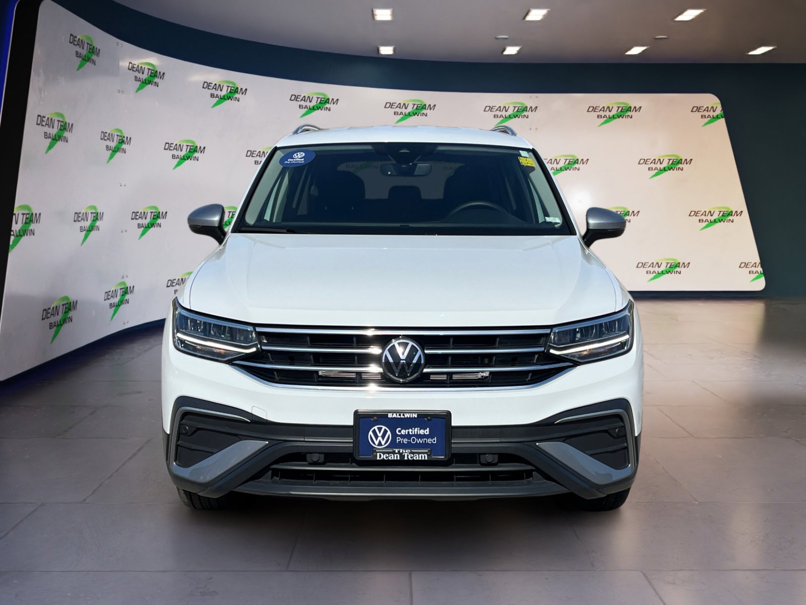 Certified 2024 Volkswagen Tiguan Wolfsburg Edition image 2