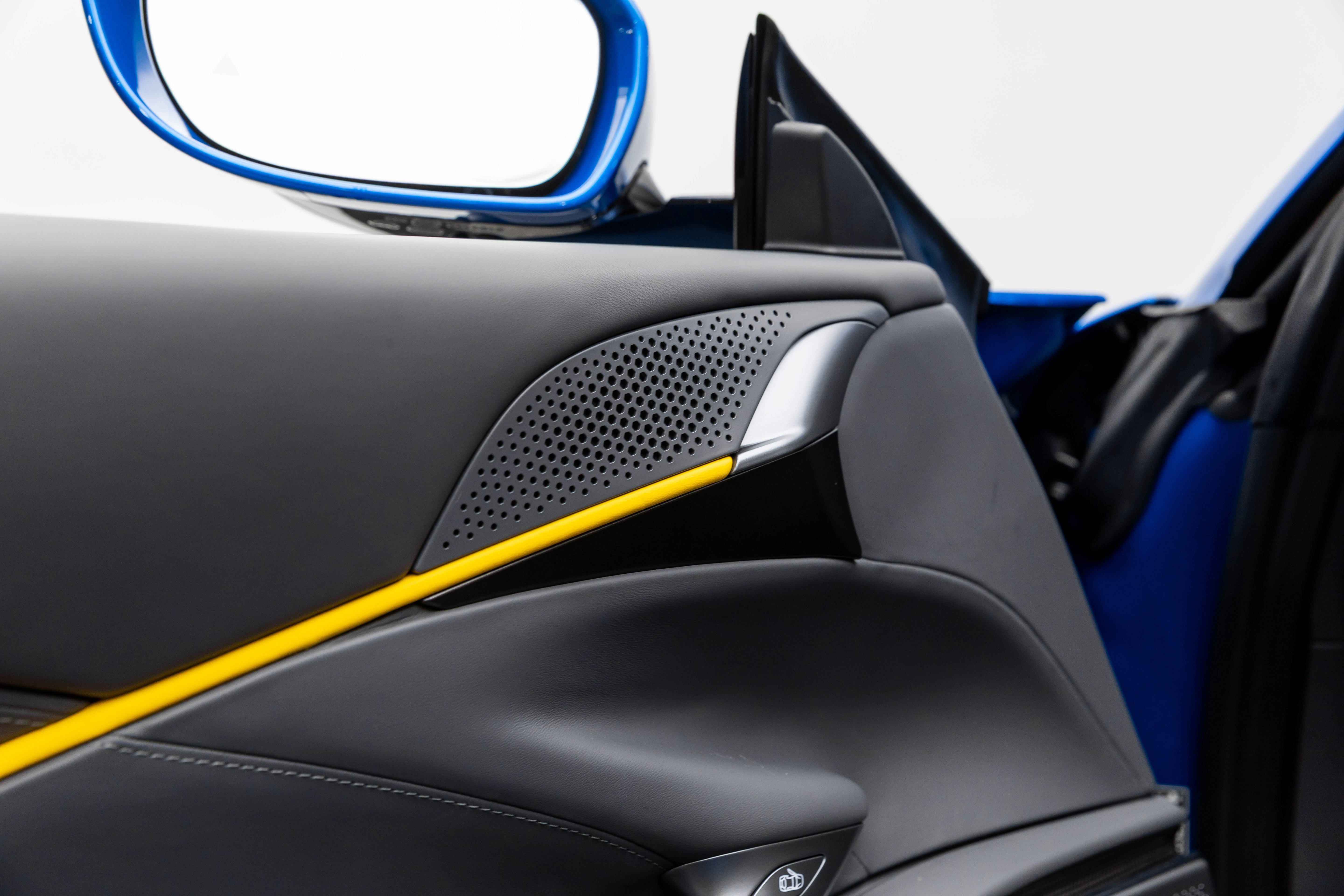 Certified 2025 Ferrari Roma Spider image 13