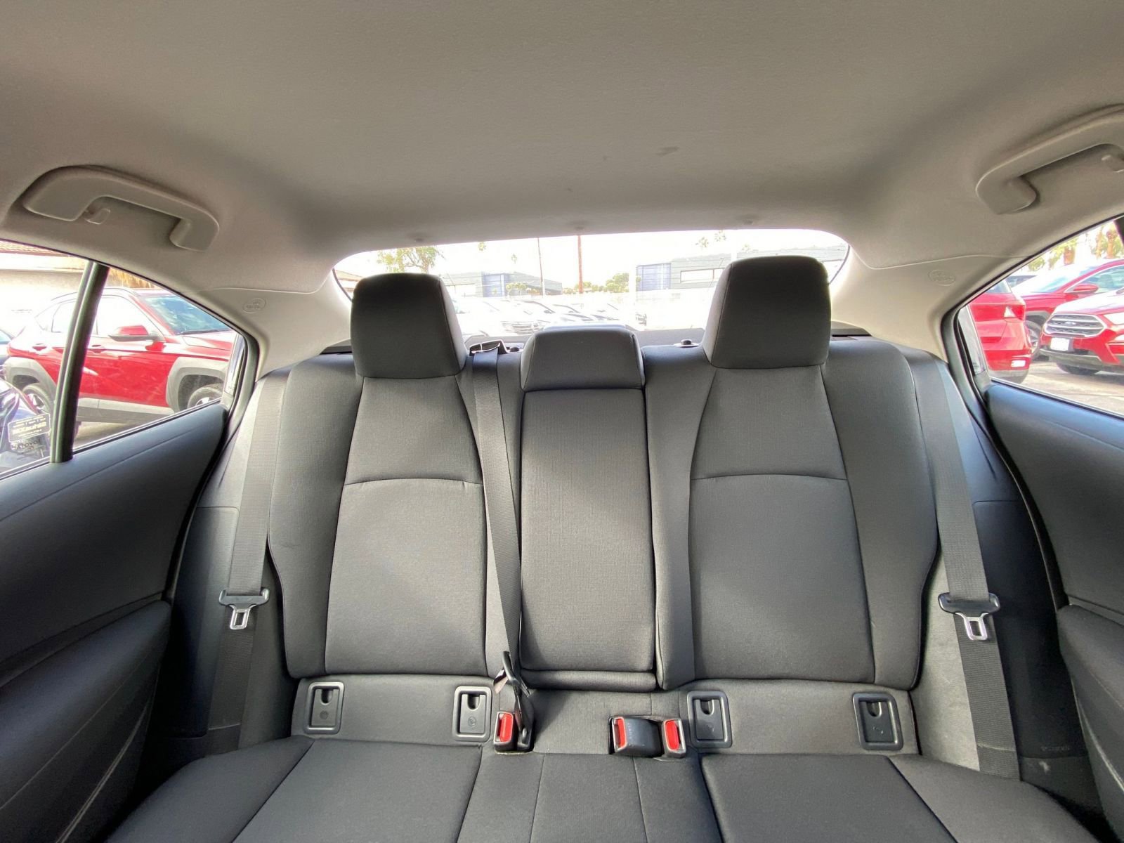 Used 2025 Toyota Corolla LE image 38