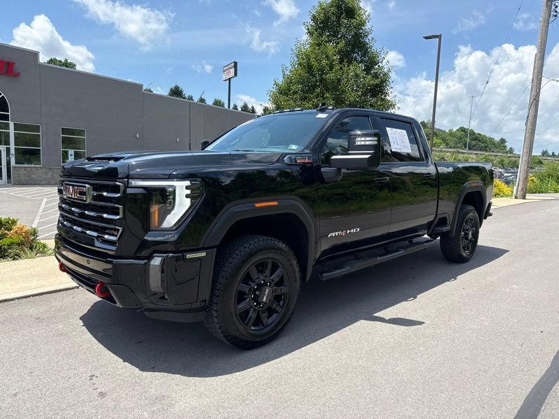 Used 2024 GMC Sierra 2500 AT4 w/ AT4 Premium Plus Package AWD/4WD image 3