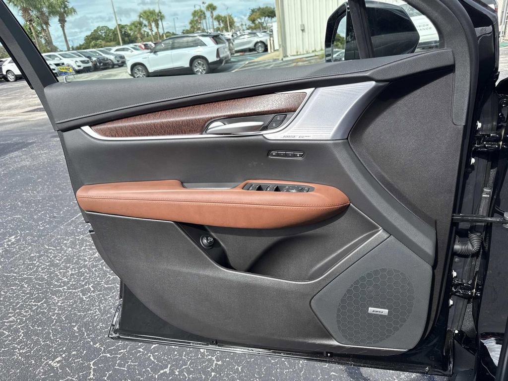 New 2025 Cadillac XT5 Premium Luxury w/ Technology Package image 18