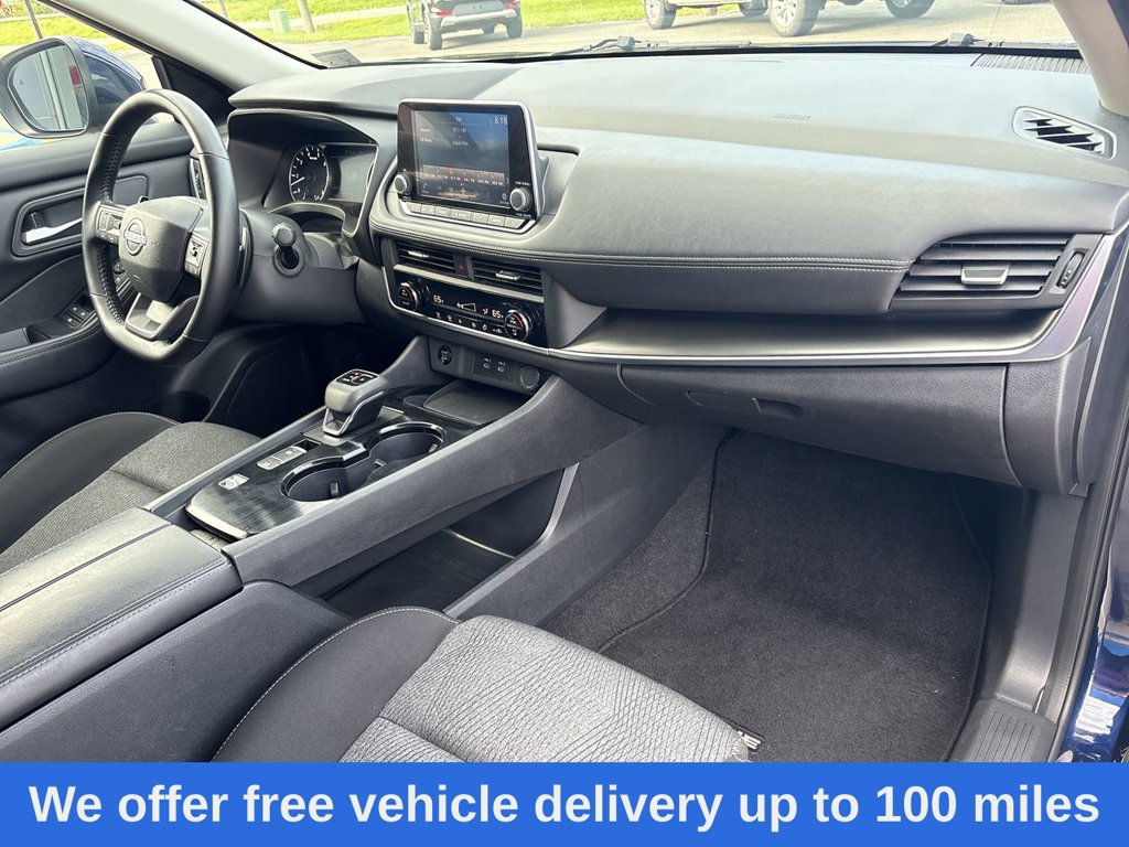 Used 2025 Nissan Rogue SV FWD image 27