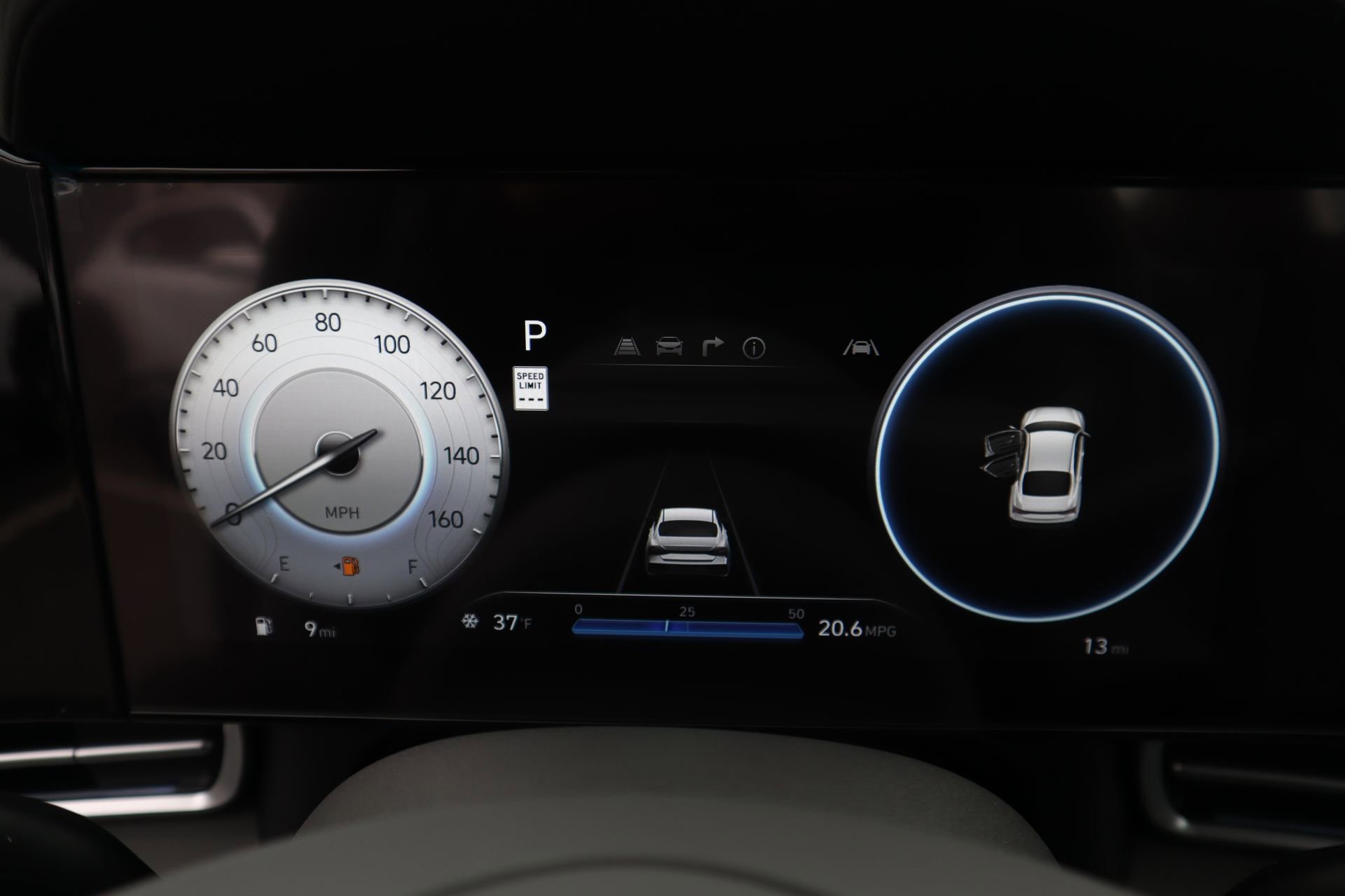 Certified 2025 Hyundai Elantra SEL image 12