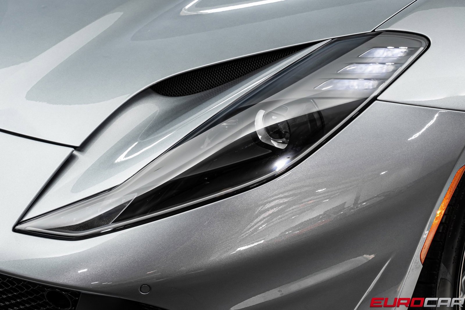 Used 2022 Ferrari 812 GTS image 13