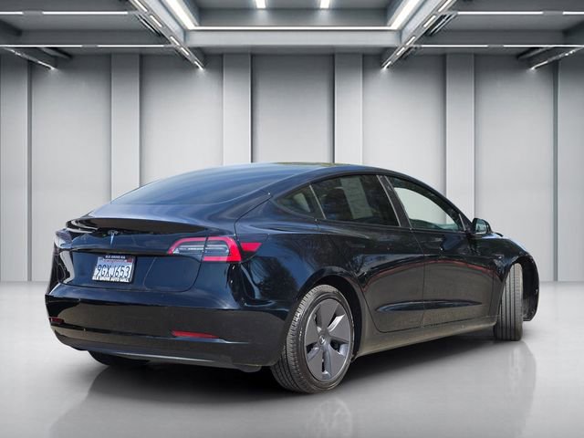 Used 2023 Tesla Model 3 Standard Range image 4