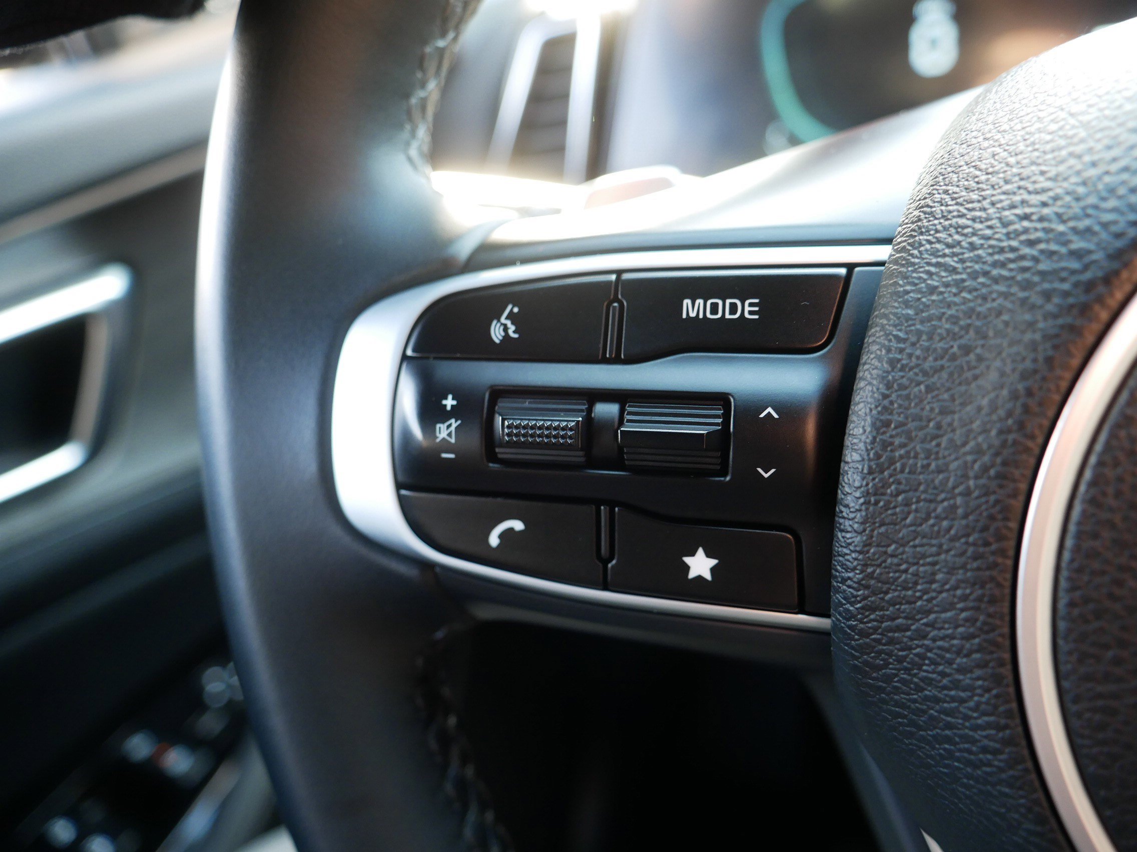 Certified 2025 Kia Sportage X-Line AWD/4WD image 28