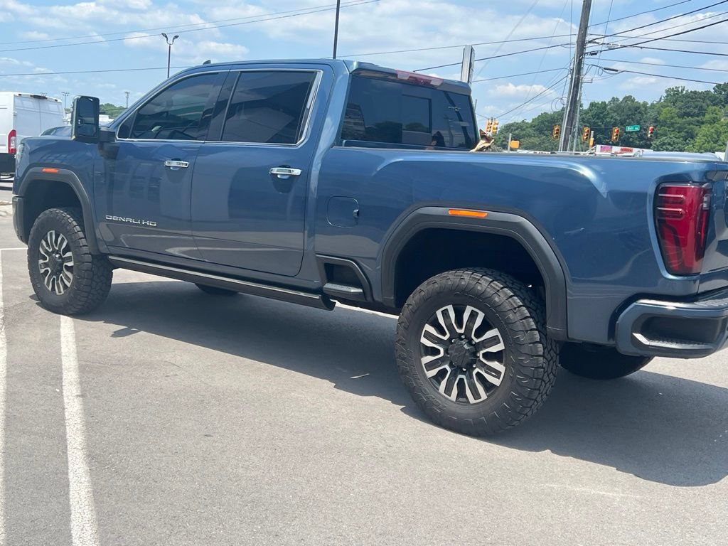 Used 2025 GMC Sierra 2500 Denali Ultimate AWD/4WD image 7