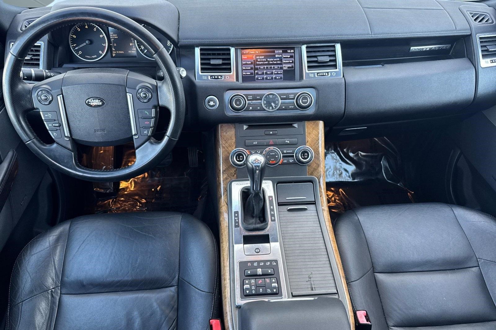 Used 2013 Land Rover Range Rover Sport HSE image 16