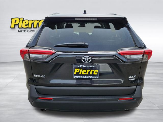 Used 2025 Toyota RAV4 XLE AWD/4WD image 4