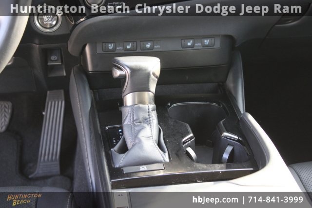 Used 2023 Lexus ES 350 w/ Premium Package image 17