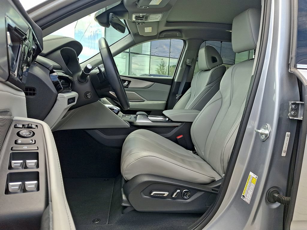 Used 2022 Acura MDX w/ Technology Package AWD/4WD image 17