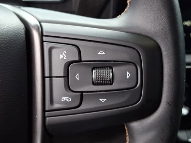 Used 2024 GMC Sierra 2500 AT4 w/ AT4 Premium Plus Package image 18