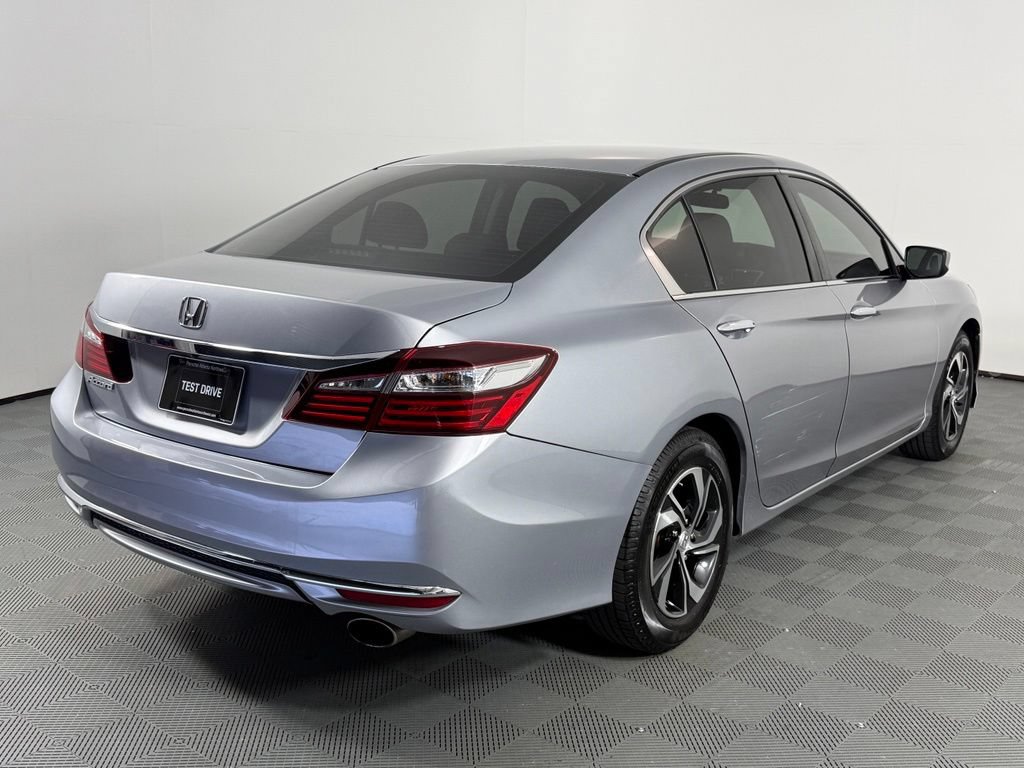 Used 2017 Honda Accord LX image 7