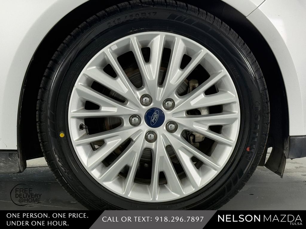Used 2018 Ford Focus Titanium FWD image 16