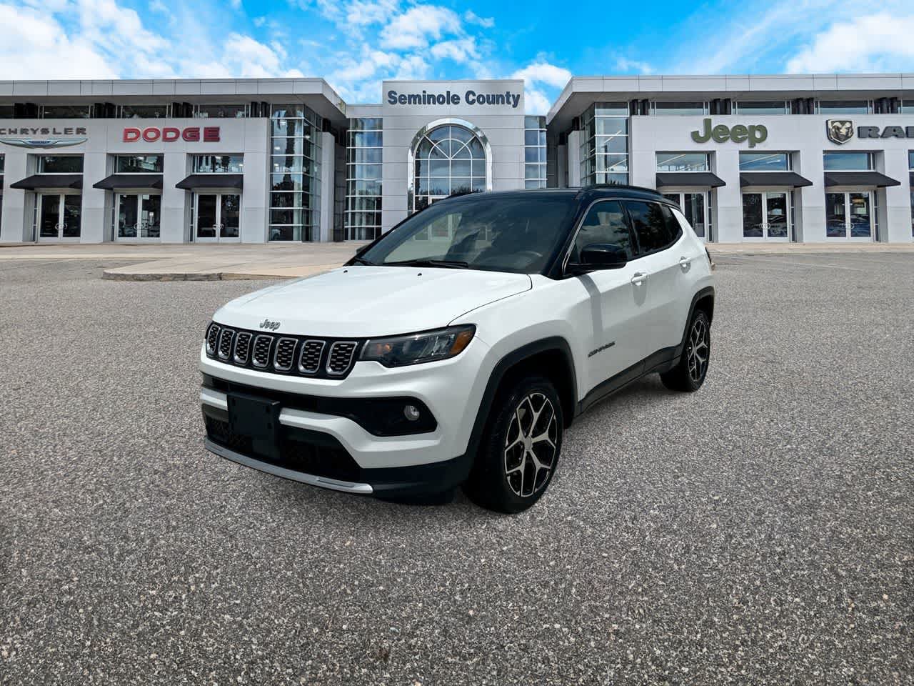 Certified 2024 Jeep Compass Limited AWD/4WD image 4