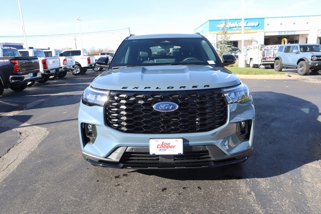 New 2026 Ford Explorer ST-Line w/ ST-Line Street Pack image 10