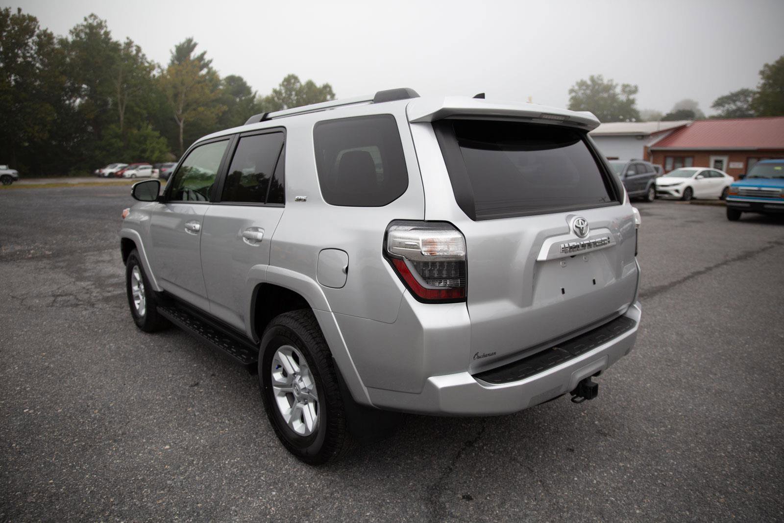 Used 2024 Toyota 4Runner SR5 Premium image 5