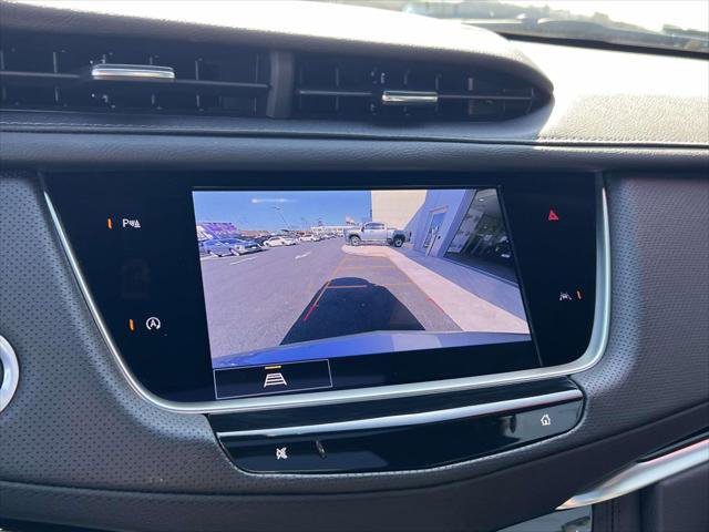 Certified 2025 Cadillac XT6 Luxury image 29