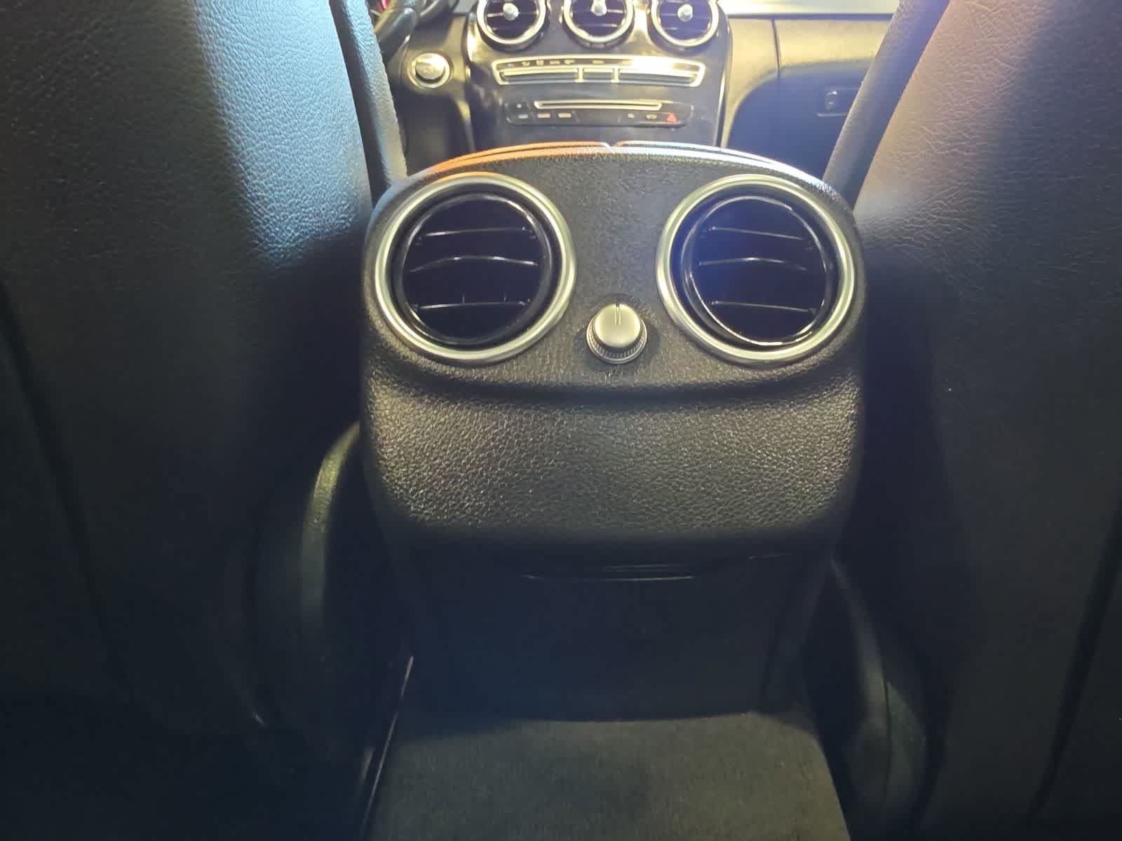 Used 2016 Mercedes-Benz C 300 4MATIC Sedan image 33