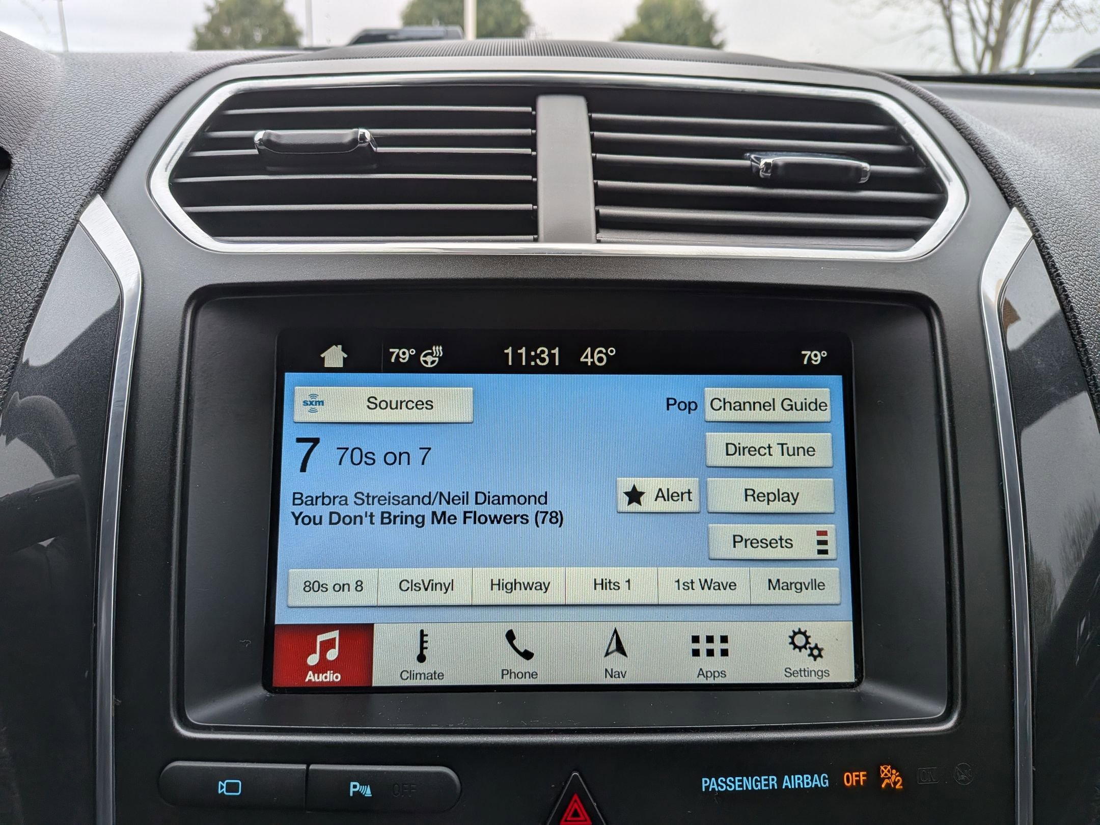 Used 2018 Ford Explorer Limited image 17