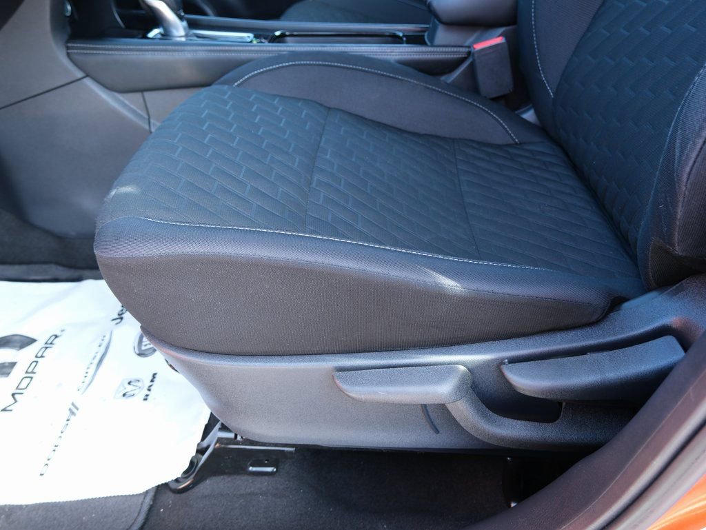 Used 2023 Nissan Kicks SV image 24