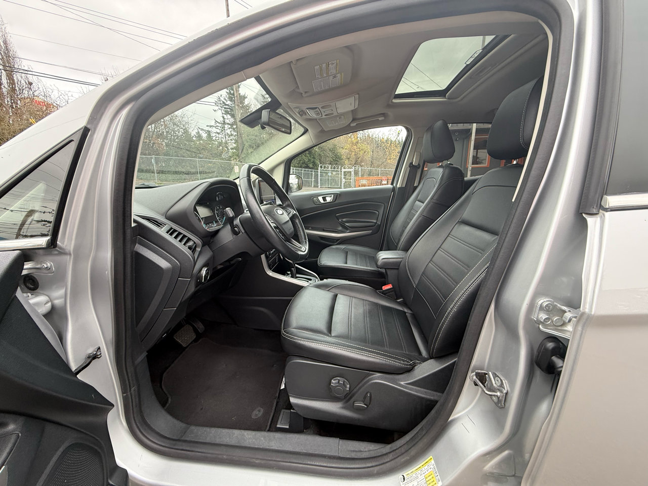 Used 2021 Ford EcoSport Titanium image 15