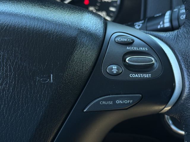 Used 2018 Nissan Pathfinder Platinum AWD/4WD image 33