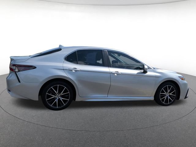 Used 2023 Toyota Camry SE FWD image 7