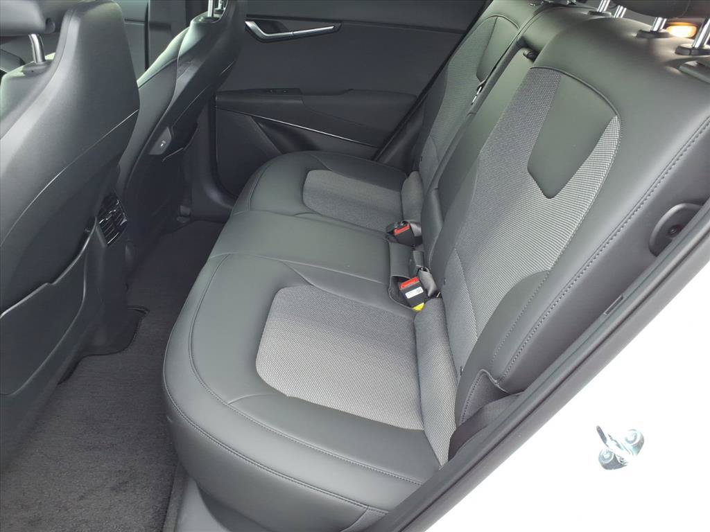 New 2026 Kia Niro Wind w/ Wind Preserve Package FWD image 12