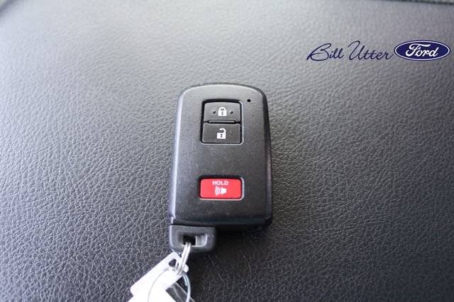 Used 2021 Toyota 4Runner SR5 Premium w/ Moonroof Package RWD image 27