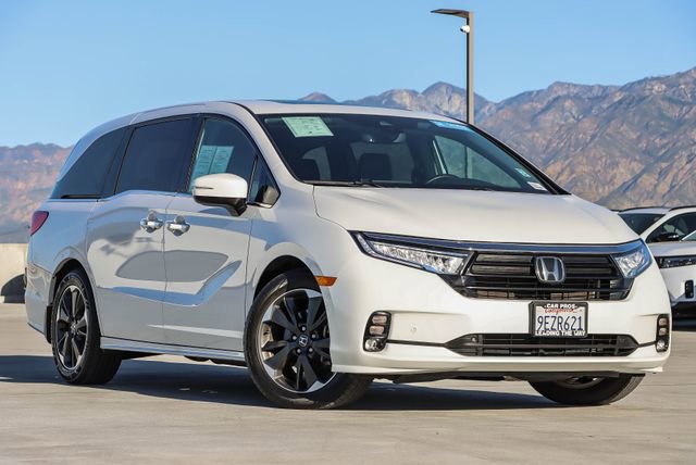 Certified 2023 Honda Odyssey Elite image 2