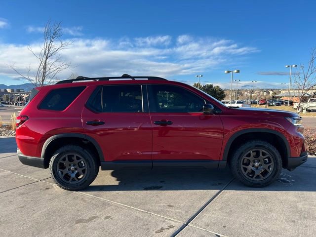 Used 2023 Honda Pilot TrailSport image 9