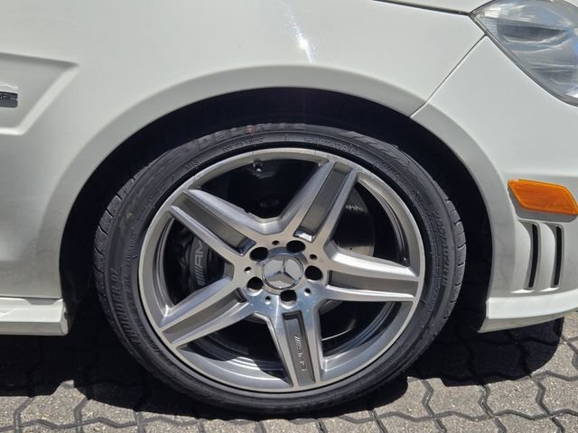 Used 2010 Mercedes-Benz E 63 AMG Sedan image 12