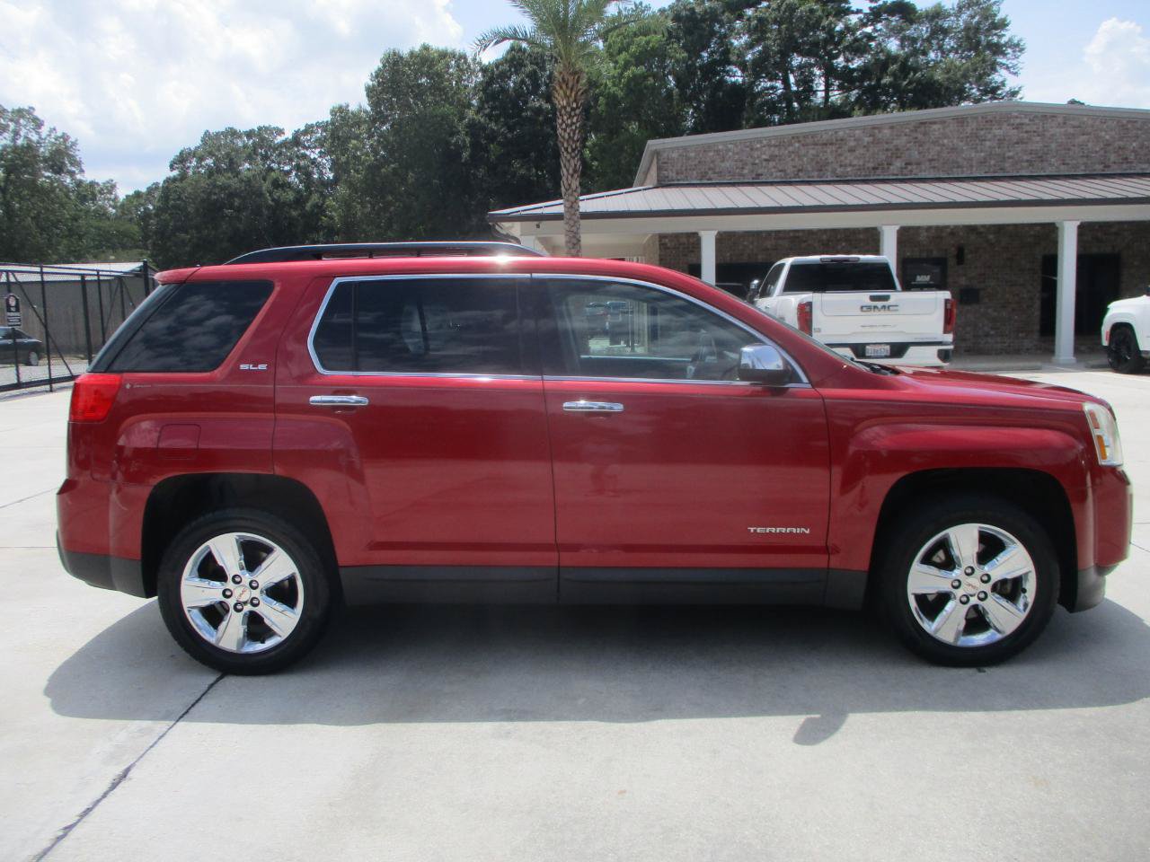 Used 2014 GMC Terrain SLE w/ Chrome Package FWD image 8