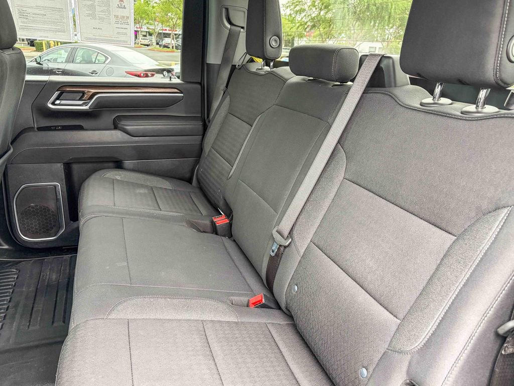 Used 2025 Chevrolet Silverado 2500 LT w/ Convenience Package image 40