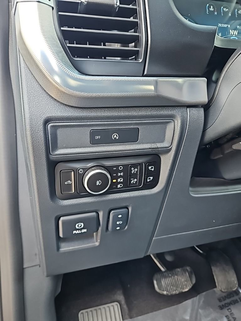Used 2025 Ford F150 Lariat w/ Equipment Group 502A High AWD/4WD image 18