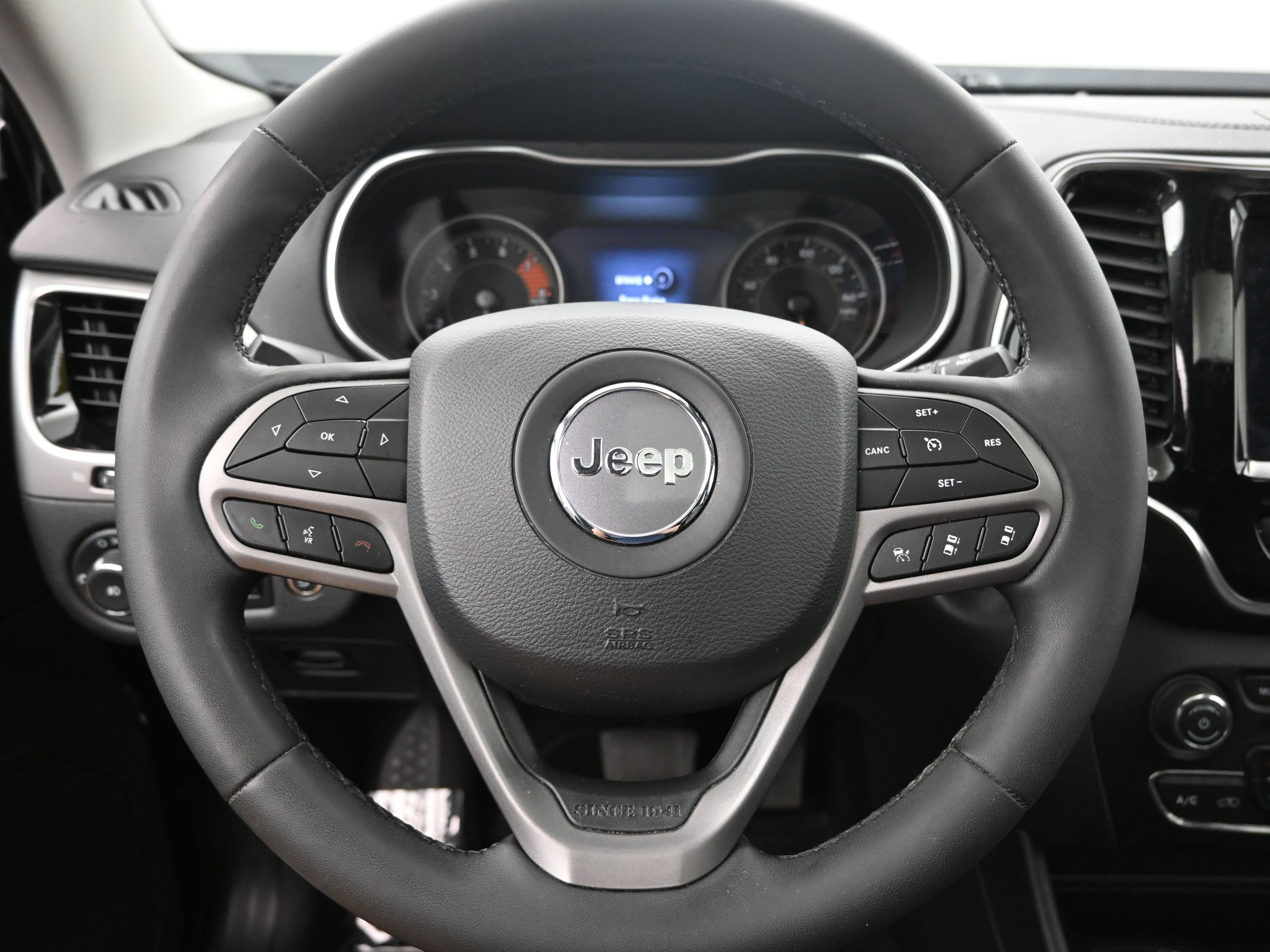 Used 2022 Jeep Cherokee Limited image 13