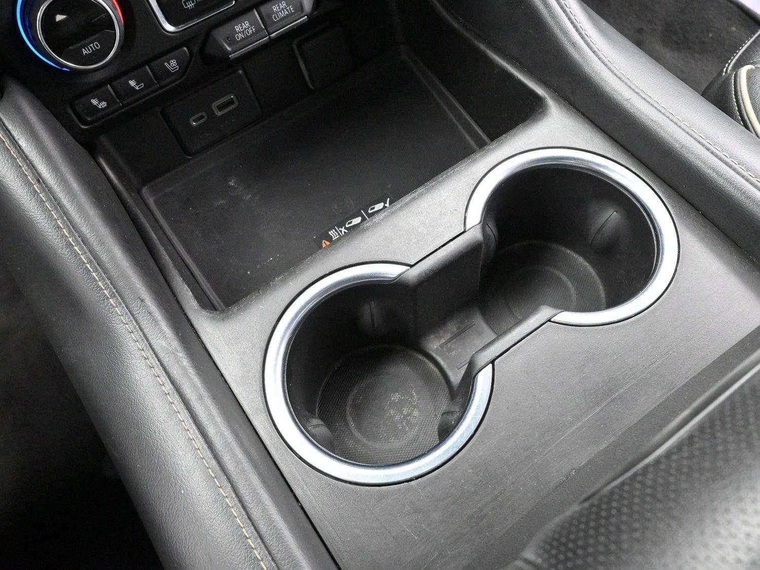 Used 2021 Chevrolet Tahoe Premier w/ Premium Package image 29