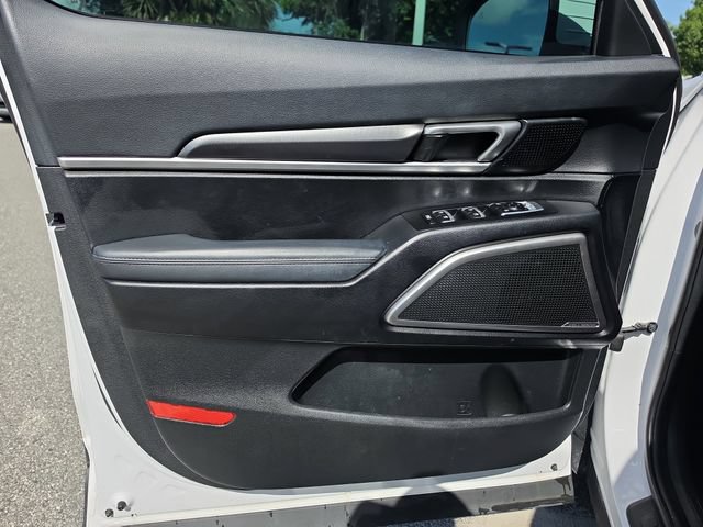 Certified 2024 Kia Telluride S w/ S Sunroof Package FWD image 17