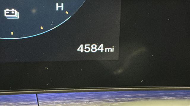 Used 2025 Hyundai Santa Fe Limited image 10