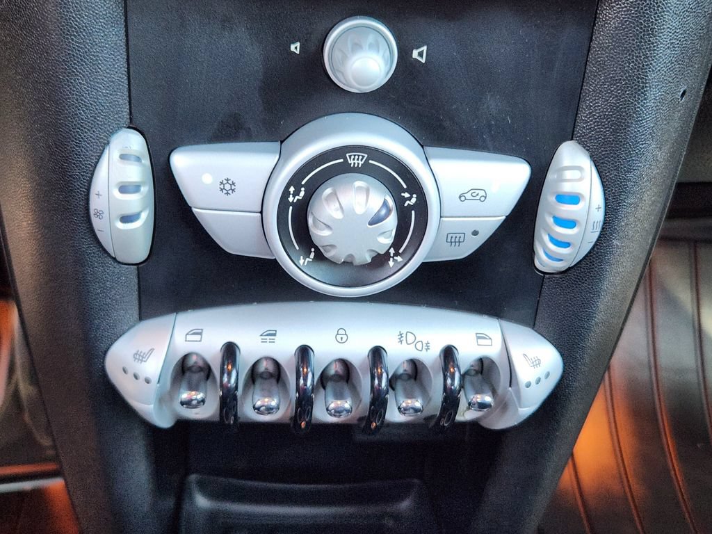 Used 2010 MINI Cooper John Cooper Works FWD image 17