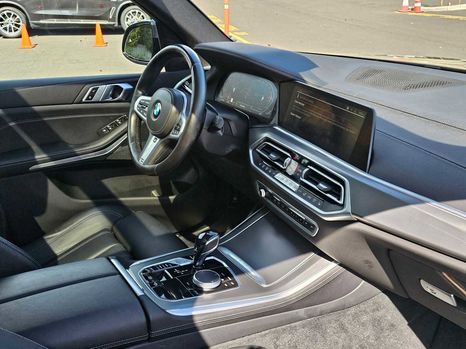Used 2021 BMW X5 xDrive40i w/ M Sport Package image 10