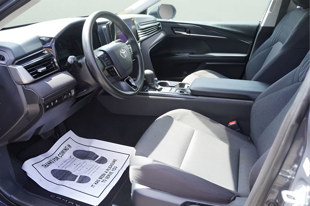 Used 2026 Toyota Camry LE image 17